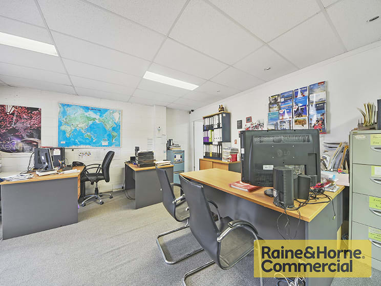 Click to view all images 406 Milton Road Auchenflower QLD 4066 - Image 2