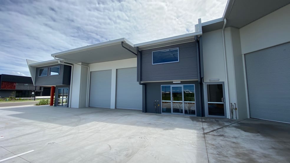 Click to view all images 2/31 Hancock Way Baringa QLD 4551 - Image 3