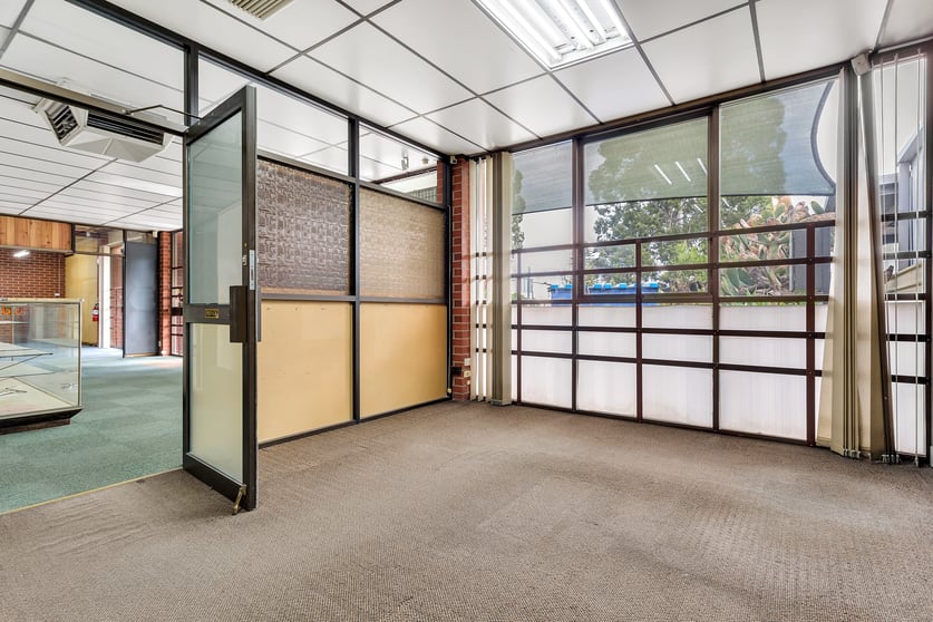 Click to view all images 19 Ferry Avenue Melrose Park SA 5039 - Image 2