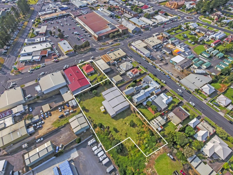 Click to view all images 103-105 Henna Street Warrnambool VIC 3280 - Image 2