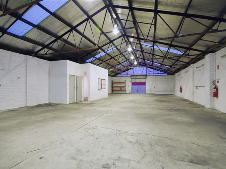 Click to view all images 370 Thompson Road North Geelong VIC 3215 - Image 2