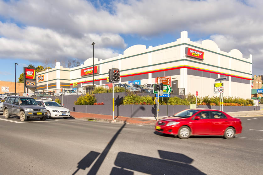 Click to view all images 205 Main Street Lithgow NSW 2790 - Image 2