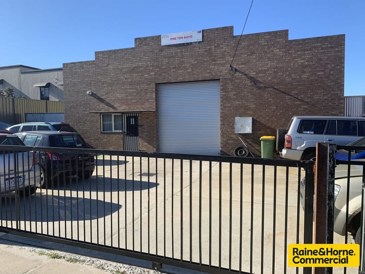 Click to view all images 11 Mooney Street Bayswater WA 6053 - Image 2