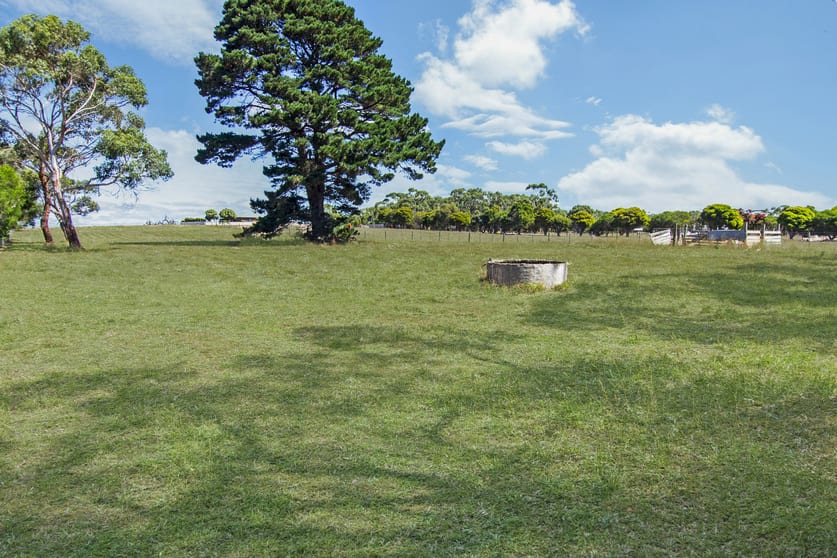 Click to view all images 159 Portland-Nelson Road Portland VIC 3305 - Image 3