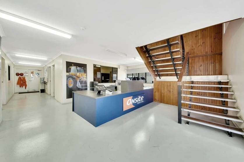 Click to view all images 4 George Mamalis Place Callemondah QLD 4680 - Image 3