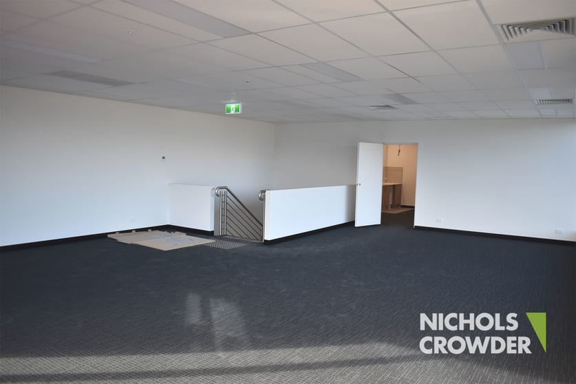 Click to view all images 42 Atlantic Drive Keysborough VIC 3173 - Image 3