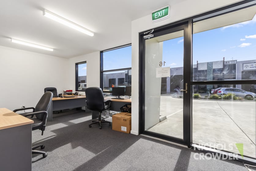 Click to view all images 16 Speed Circuit Tyabb VIC 3913 - Image 2