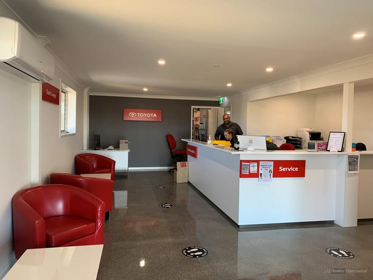 Click to view all images 1 Tilly Crescent Miles QLD 4415 - Image 2