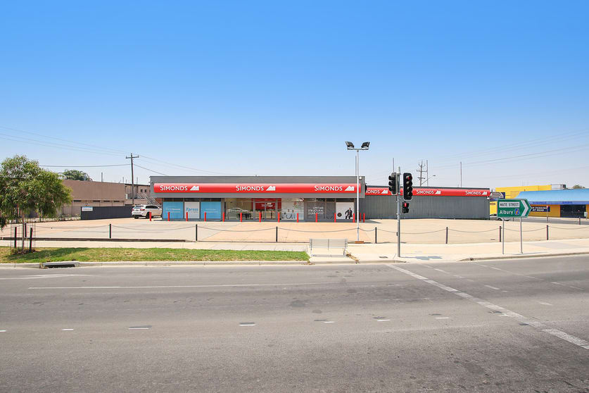 Click to view all images 302-308 Wagga Road Lavington NSW 2641 - Image 2
