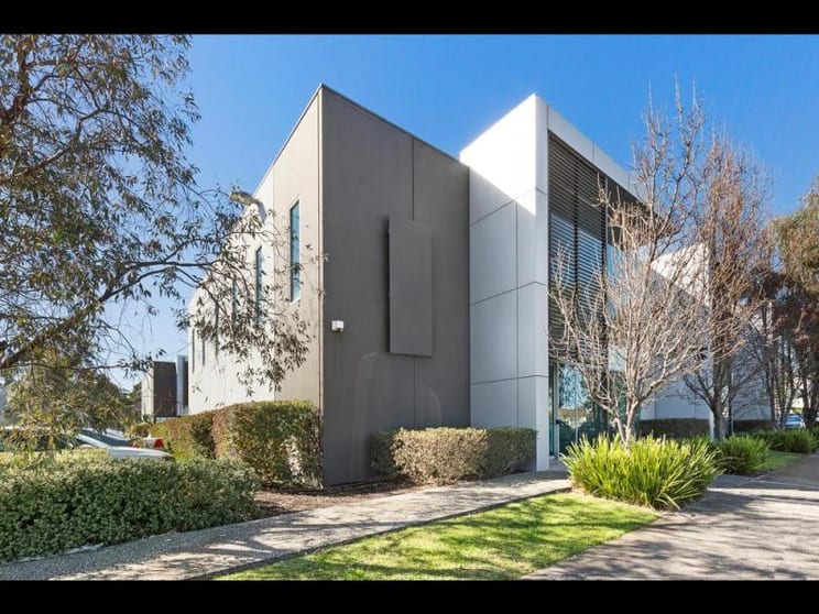 Click to view all images Unit 4/4 - 484 Graham St Port Melbourne VIC 3207 - Image 1