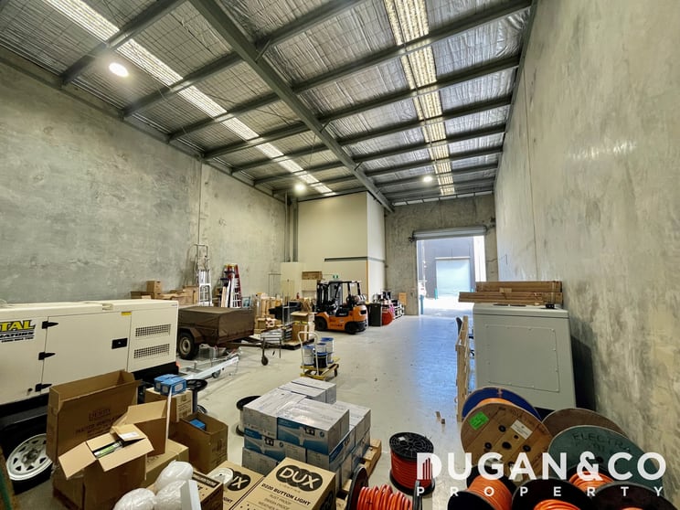 Click to view all images 8/20 Rivergate Place Murarrie QLD 4172 - Image 3