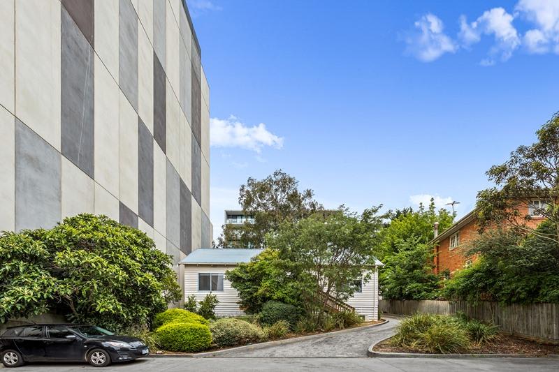 Click to view all images 12 Martin Street Heidelberg VIC 3084 - Image 1