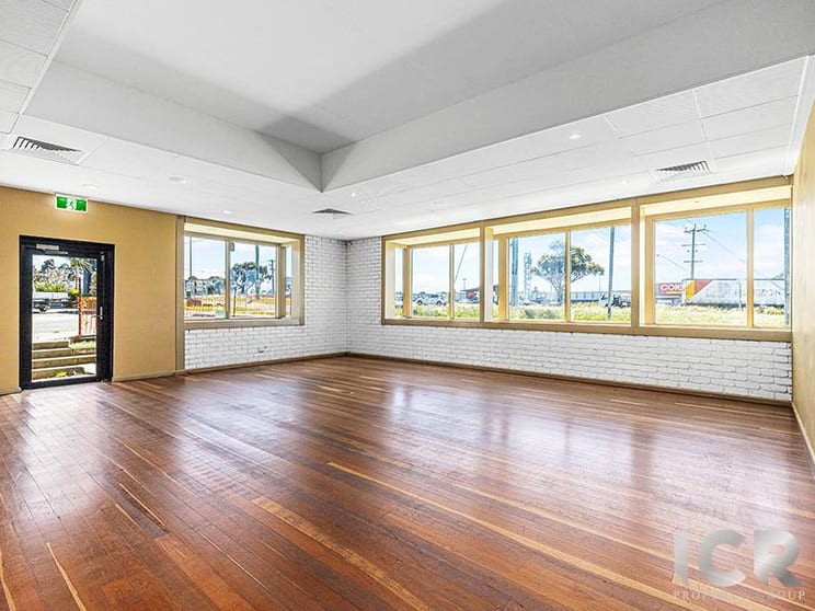 Click to view all images 2-10 Camp Road Campbellfield VIC 3061 - Image 3