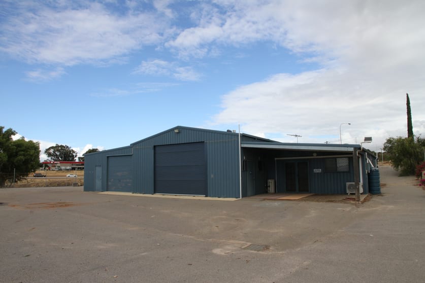 Click to view all images 17 Baker Street Geraldton WA 6530 - Image 1