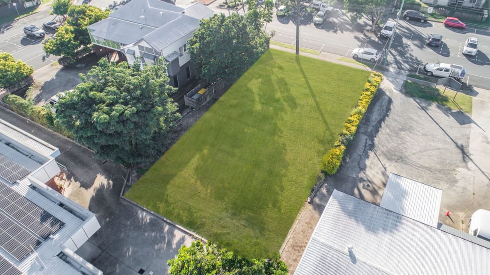 Click to view all images 34a Brisbane Street Mackay QLD 4740 - Image 2