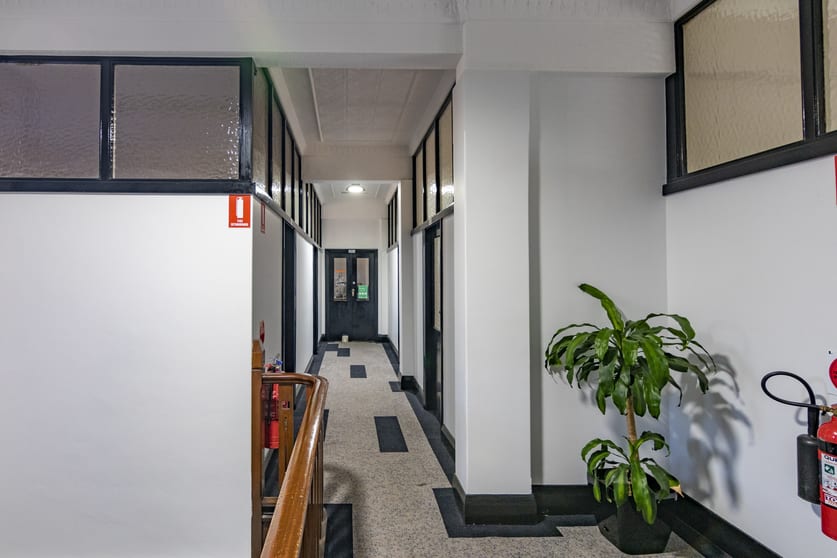 Click to view all images 4 & 15/277 Hunter Street Newcastle NSW 2300 - Image 3
