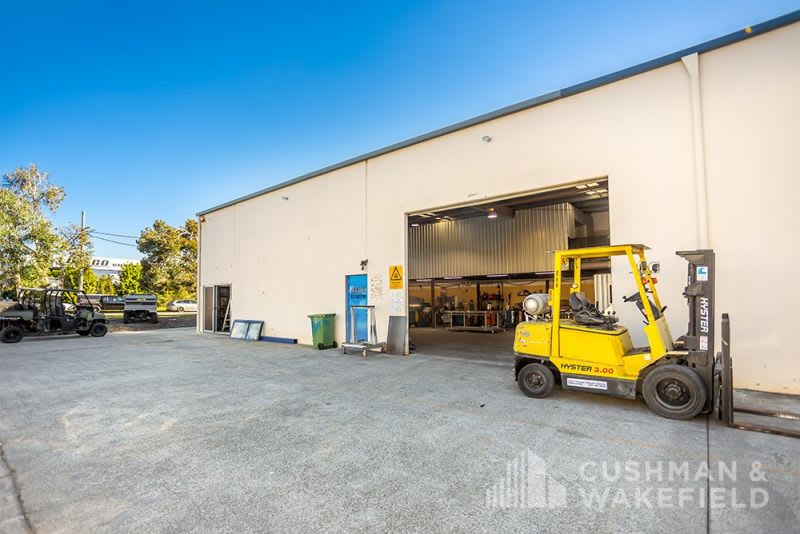 Click to view all images Unit 1/15 Reichert Drive Molendinar QLD 4214 - Image 3