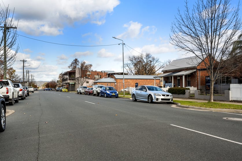 Click to view all images 477-479 Macauley Street Albury NSW 2640 - Image 3