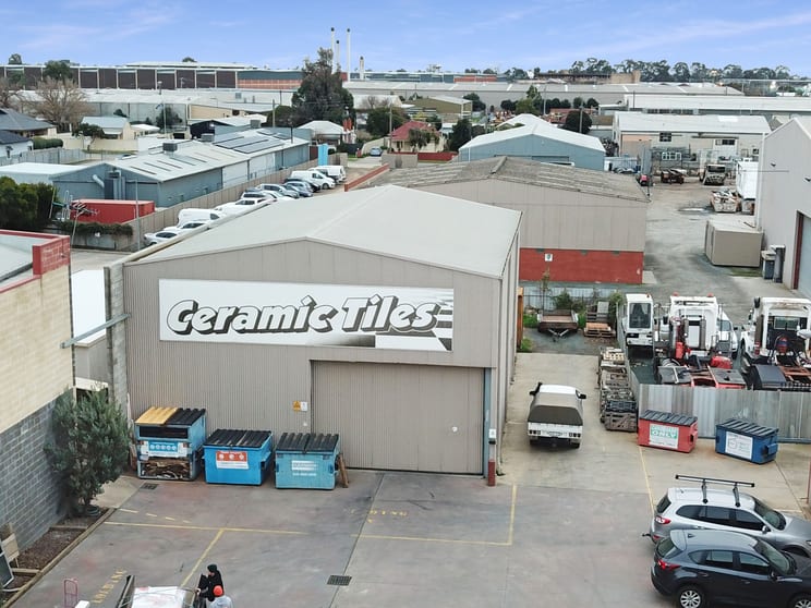 Click to view all images 23, 25 & 27 Benalla Road Shepparton VIC 3630 - Image 3