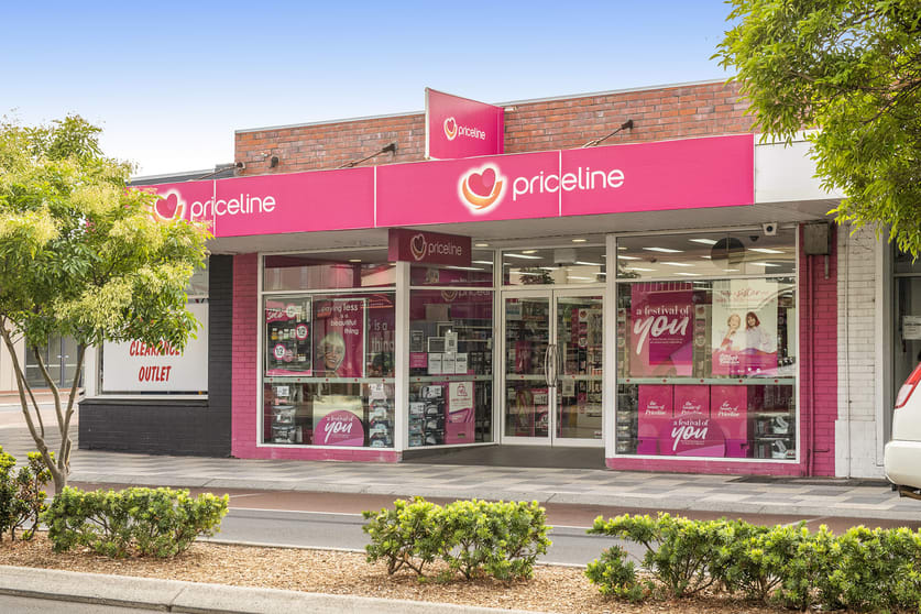 Click to view all images 39 Queen Street Busselton WA 6280 - Image 2