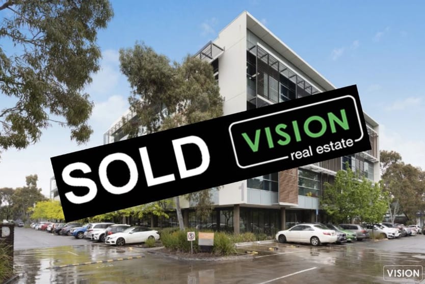 Click to view all images 8/574 Plummer Street Port Melbourne VIC 3207 - Image 1