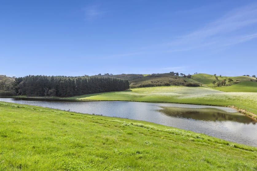 Click to view all images 270 Break Oday Road Glenburn VIC 3717 - Image 3