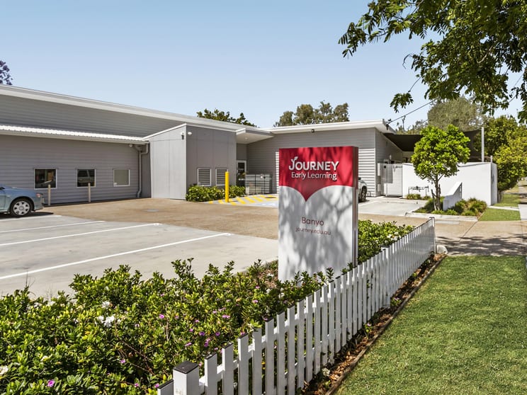 Click to view all images 382 Tufnell Road Banyo QLD 4014 - Image 2