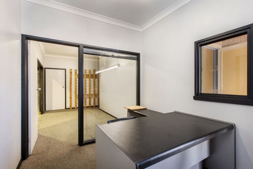 Click to view all images 362 Tarakan Avenue North Albury NSW 2640 - Image 3