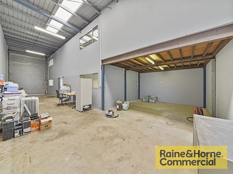 Click to view all images 1/94 Delta Street Geebung QLD 4034 - Image 3