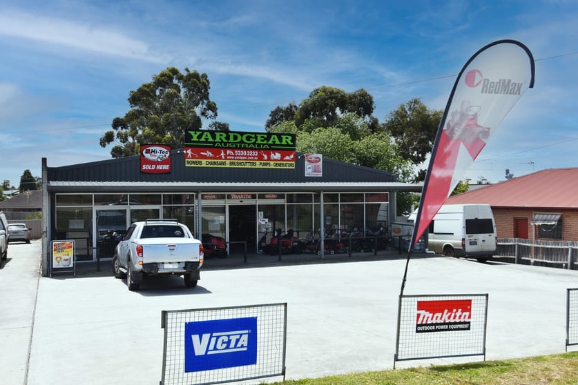 Click to view all images 12 Whitehorse Road Mount Clear VIC 3350 - Image 1