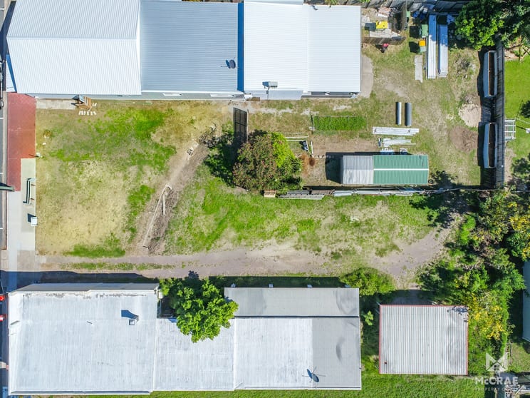Click to view all images 37 Murroona Street Bowen QLD 4805 - Image 3
