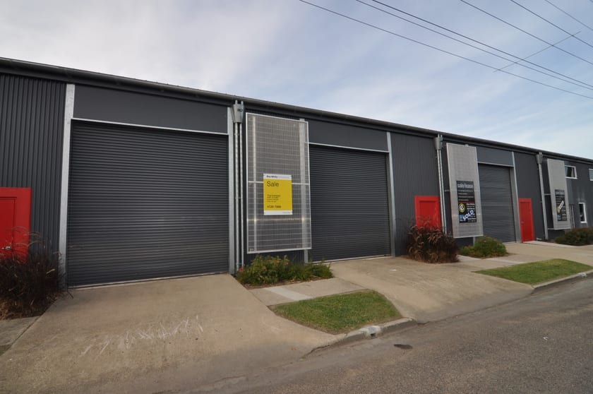 Click to view all images 2/165 Boundary Street Railway Estate QLD 4810 - Image 1