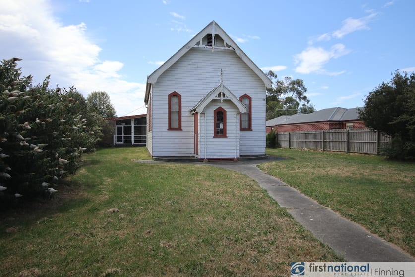 319 Rossiter Road Koo Wee Rup VIC 3981 - Image 2