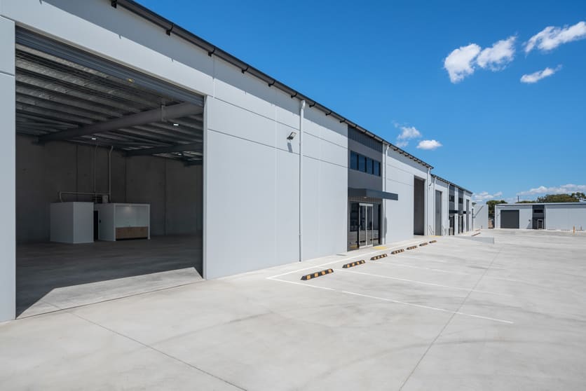 Click to view all images 21-25 Peisley Street Orange NSW 2800 - Image 2