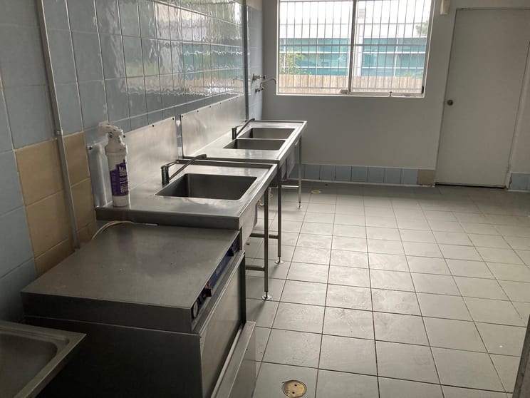 Click to view all images 4/113 Oxley Station Road Oxley QLD 4075 - Image 3