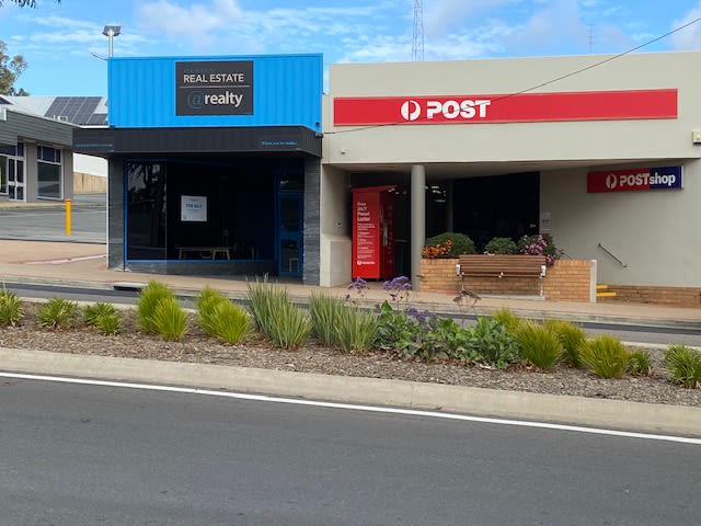 Click to view all images 6 White Street Waikerie SA 5330 - Image 1