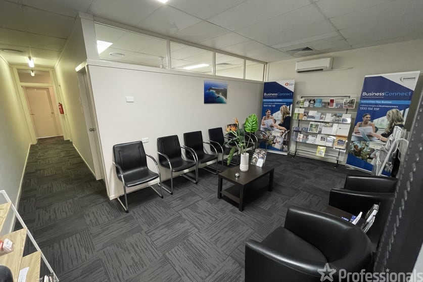 Click to view all images Level suite 3, 14/41- 43 Wharf Street Forster NSW 2428 - Image 2