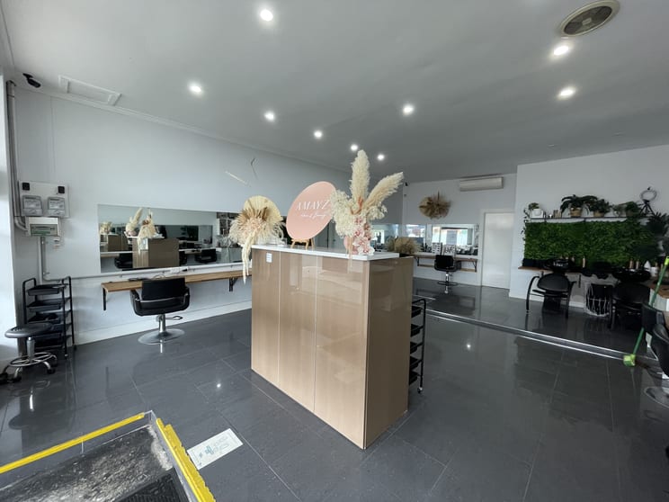 Click to view all images 32 Emu Parade Jacana VIC 3047 - Image 2