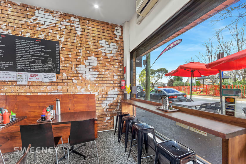 Click to view all images 65 Alfrieda Street St Albans VIC 3021 - Image 3