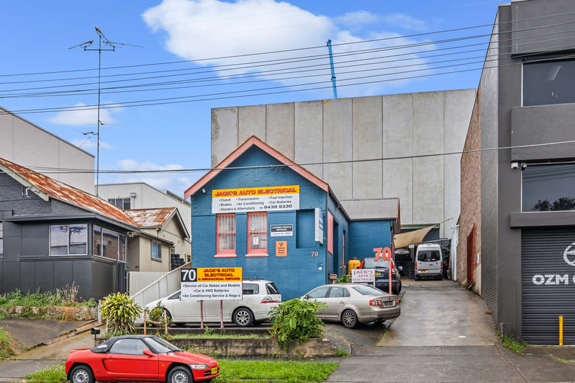 Click to view all images 70 Whiting Street Artarmon NSW 2064 - Image 1