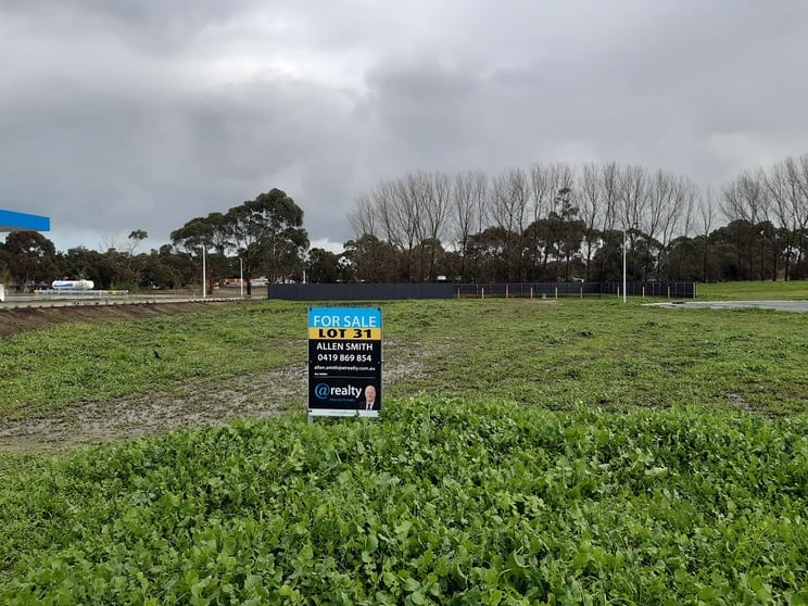 Click to view all images LOT 31 DUNNING COURT Mount Gambier SA 5290 - Image 1