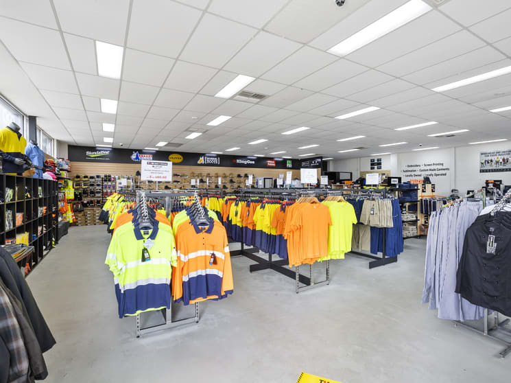 Click to view all images Shop 1/136 Frankston-Flinders Road Frankston VIC 3199 - Image 3