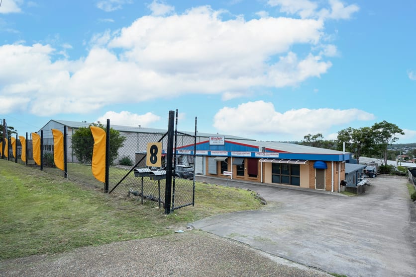 Click to view all images 8 Torrens Avenue Cardiff NSW 2285 - Image 3