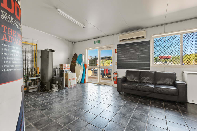 Click to view all images 1/2 Decastilla Street Minyirr WA 6725 - Image 2