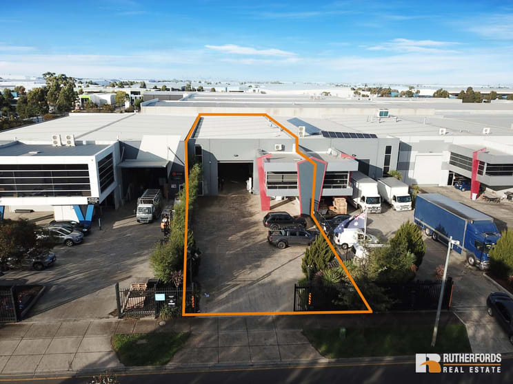 Click to view all images 164 Derrimut Drive Derrimut VIC 3026 - Image 2