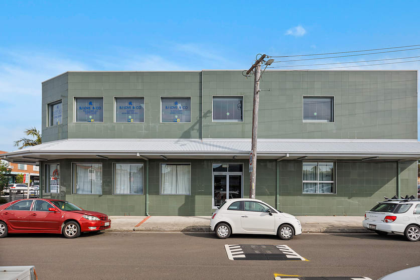 Click to view all images 21 George Street Warilla NSW 2528 - Image 2