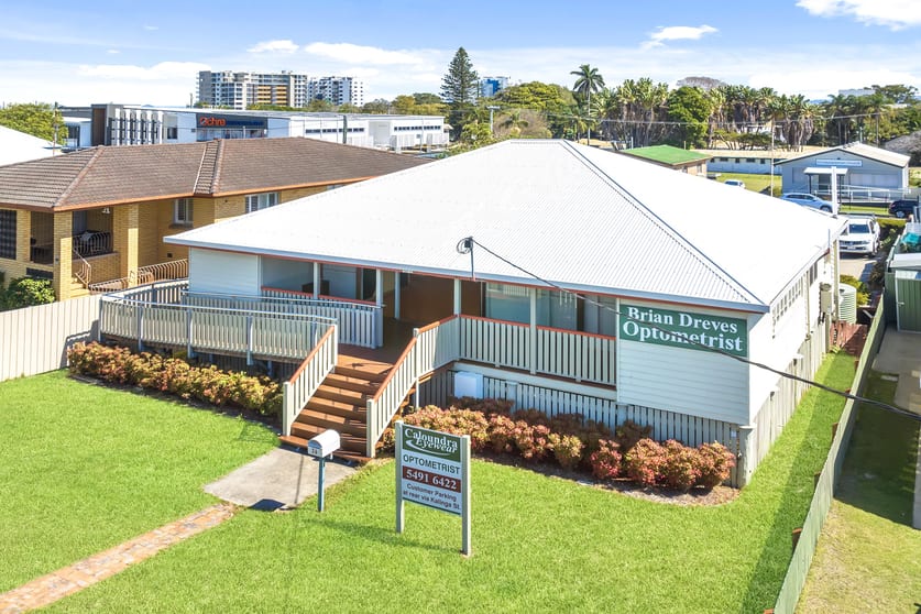 Click to view all images 26 Bingera Terrace Caloundra QLD 4551 - Image 3