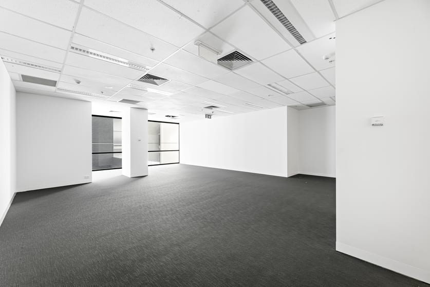 Click to view all images 805-807/9 Yarra Street South Yarra VIC 3141 - Image 2