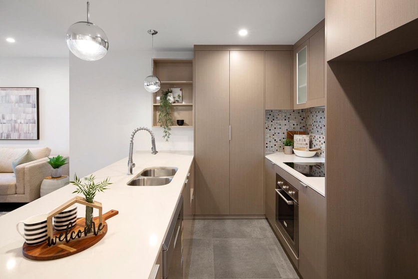 Click to view all images Kangaroo Point QLD 4169 - Image 3