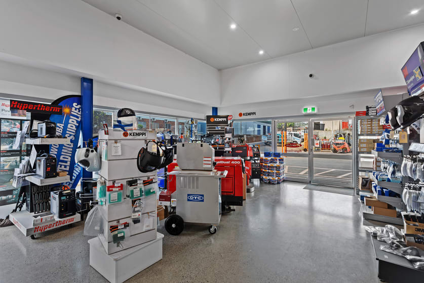 Click to view all images 500-504 Boundary Street Wilsonton QLD 4350 - Image 3